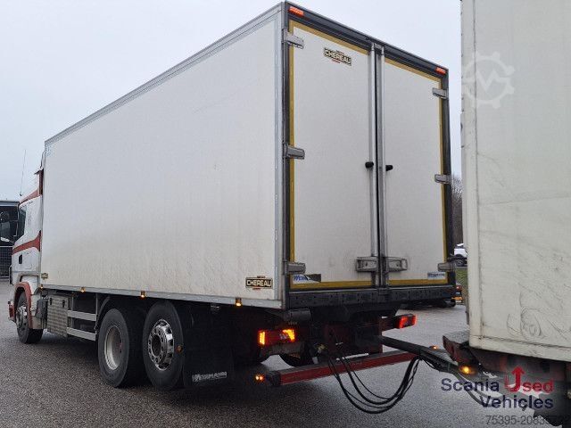 Refrigerator body van Scania R 420 LB6x2MNB Analog Tacho Rohrbahnen Komplettzug