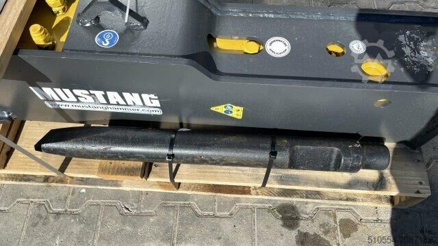 Raupenbagger Komatsu Mustang HM 702 Abbruchhammer / Abbruch