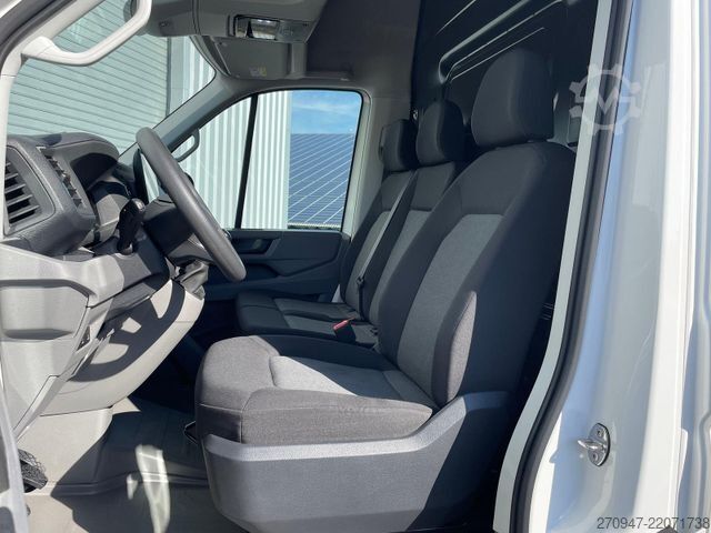 Furgon z wysokim dachem VW Crafter 35 L4H3 NAVI AHK RFK oh. Schäden