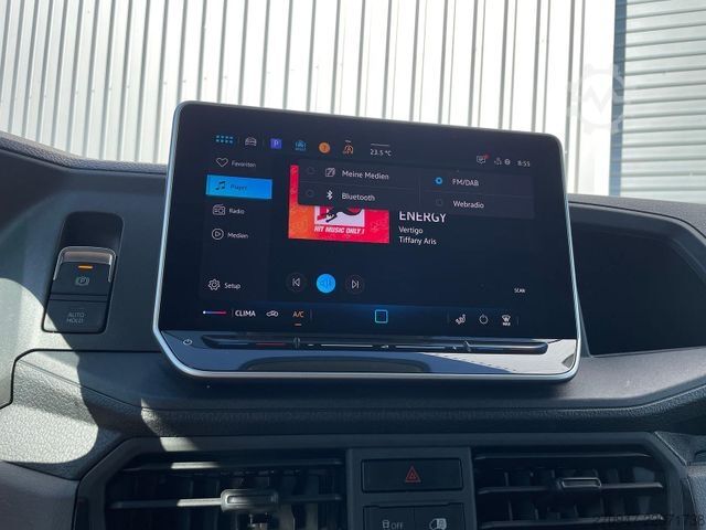Furgon z wysokim dachem VW Crafter 35 L4H3 NAVI AHK RFK oh. Schäden