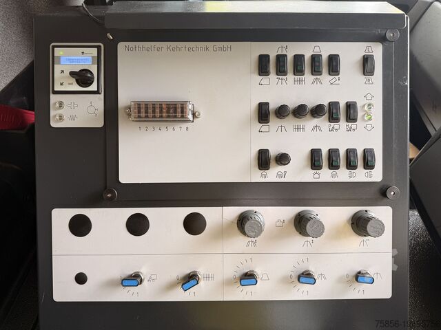 Veegmachine MAN 18.250 Nothelfer Kobit K7 HD und Flächensaugung