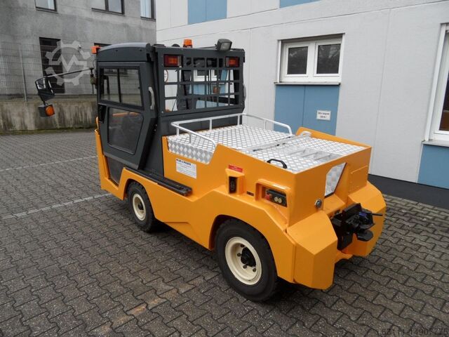 Traktor Jungheinrich EZS 6250 - NEUE Batterie