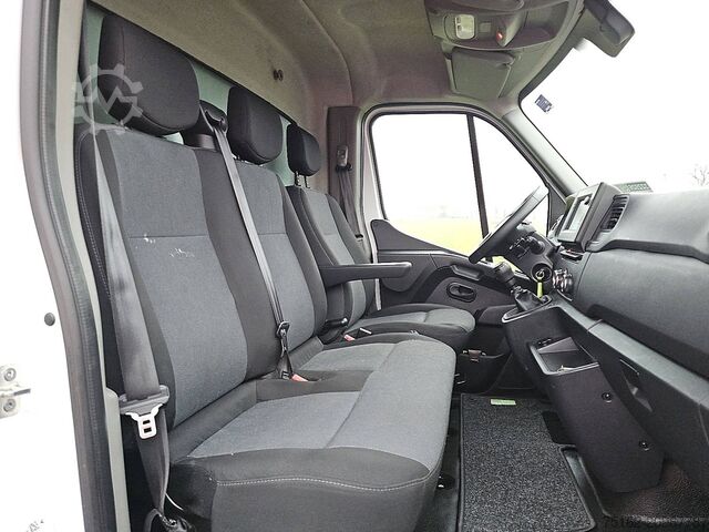  RENAULT MASTER 2.3 Bakwagen Laadklep!