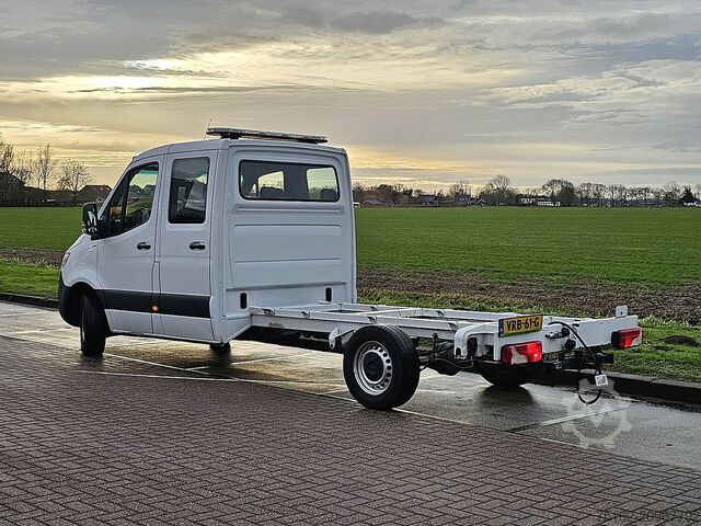  MERCEDES-BENZ SPRINTER 319 L3 Chassis Dub Cab