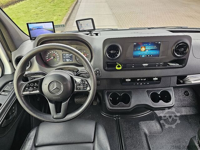  MERCEDES-BENZ SPRINTER 319 L3 Chassis Dub Cab