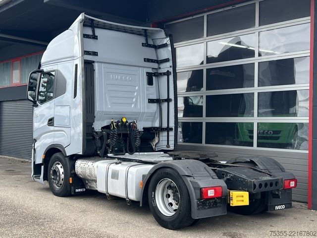 Τυπική μονάδα τράκτορα IVECO S-WAY AS440S48 ACC Intader NAVI 2xTank Leder E6d