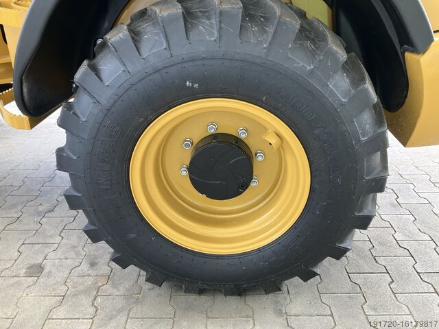 Teleszkópos rakodó Caterpillar Zeppelin ZL60T