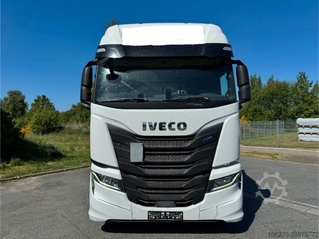 Tractor estándar IVECO AS 440 ST/P LNG / Kipphydraulik