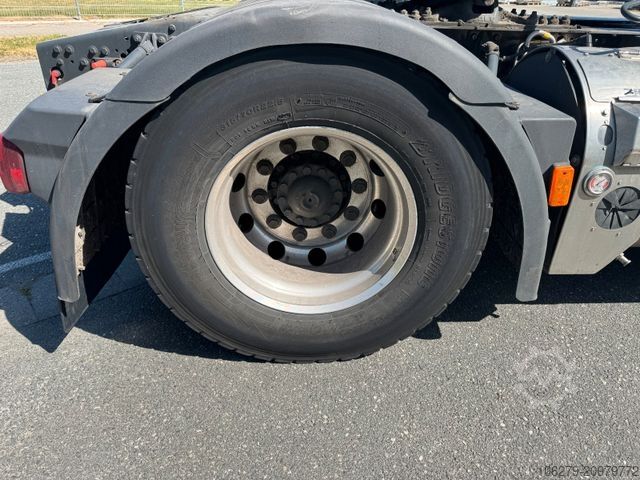 Tractor estándar IVECO AS 440 ST/P LNG / Kipphydraulik