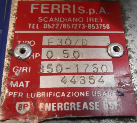 Podesivi menjač motor 0.37 kW 50-250 rpm Ferri F30/D