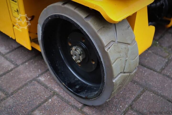 Scherenhebebühne JCB S1930E Valid inspection, *Guarantee! 8m Working He