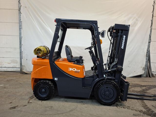 LPG Forklifts Doosan G30GP