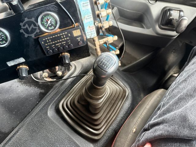 Veegmachine MERCEDES-BENZ Axor 1833 Kehrmaschine VAL?air HD 200 - Bar 9 m³