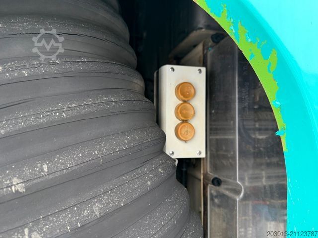 Veegmachine MERCEDES-BENZ Axor 1833 Kehrmaschine VAL?air HD 200 - Bar 9 m³