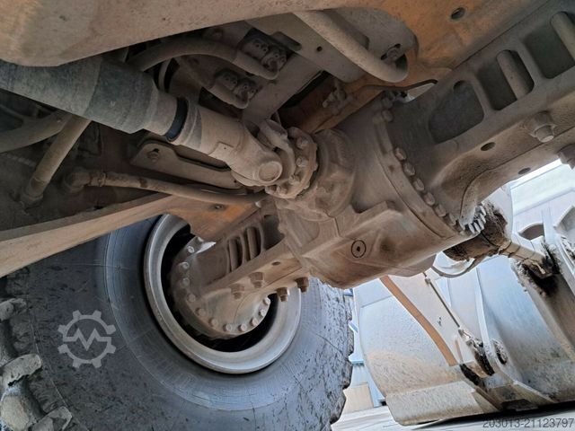 Ładowarka kołowa LIEBHERR L566 XPower Radlader 27,5 Ton *11.900 h *Waage