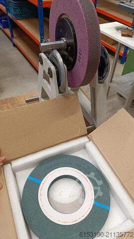 Vlakslijpmachine , zo goed als nieuw Rosa Linea Iron 6.3