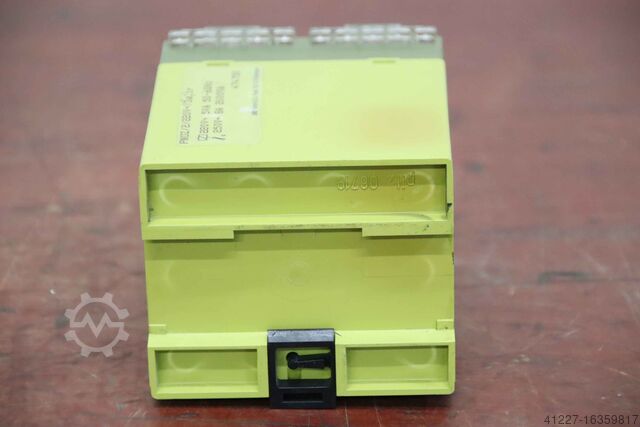 Säkerhetsrelä pilz PNOZ /2/220VAC/3a/1r