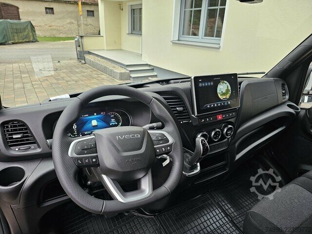 Furgon Iveco Daily 35S18HA8V Hi-Matic 12m³ L2H2 AHK 3,5 T.