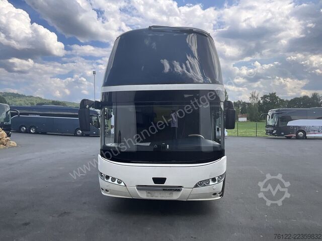 Dobbeltdækker Neoplan Skyliner L