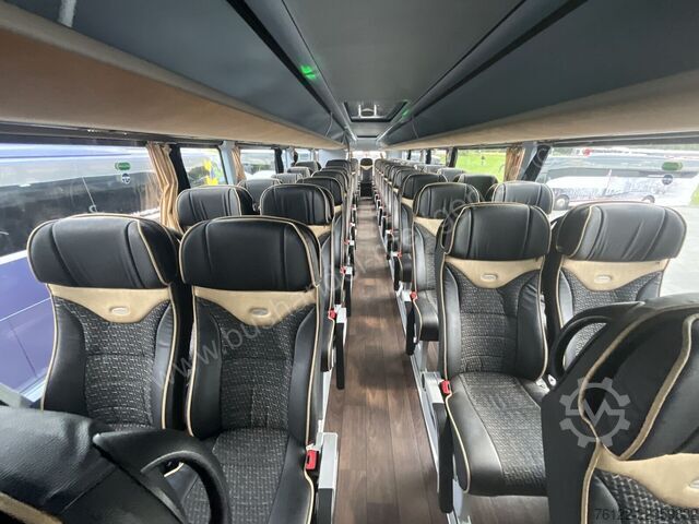 Cu două etaje Neoplan Skyliner L