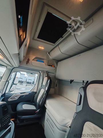 Τυπική μονάδα τράκτορα FORD F-MAX 500