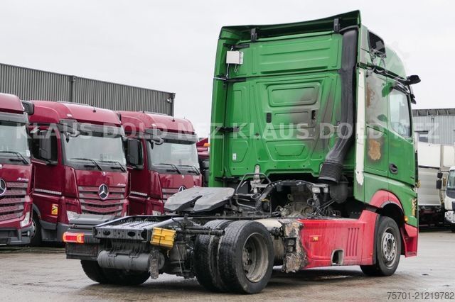Volume tractor unit MERCEDES-BENZ 1848 Actros 5 L Retarder 2-Tanks Brandschaden
