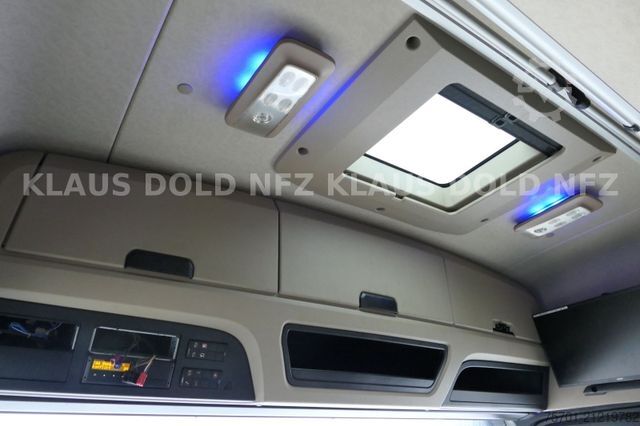 Volume tractor unit MERCEDES-BENZ 1848 Actros 5 L Retarder 2-Tanks Brandschaden