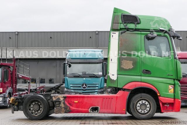 Volume tractor unit MERCEDES-BENZ 1848 Actros 5 L Retarder 2-Tanks Brandschaden