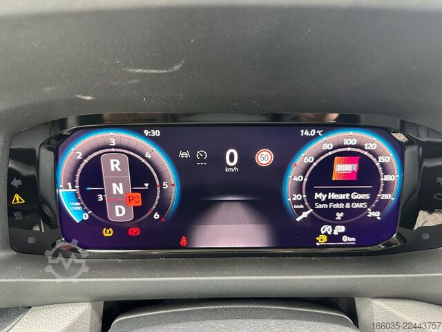 Dubă cu acoperiș înalt VOLKSWAGEN Crafter Kombi Kasten 35 L3H3 AHK LED Boden SHZ