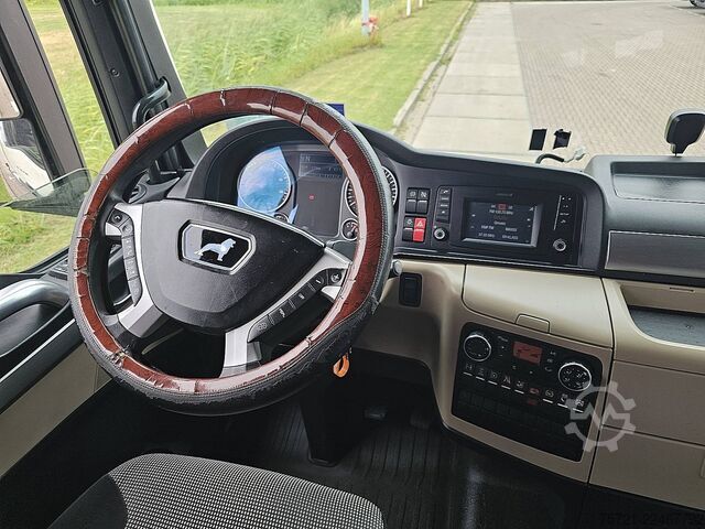 Standard-SZM MAN 18.460 TGX