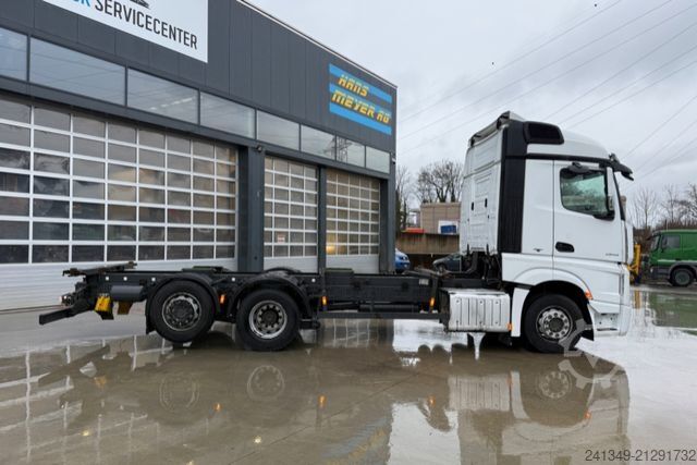Felépítménycserélő teherautó MERCEDES-BENZ Actros 2543 6x2