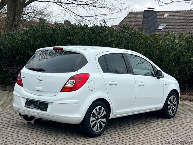 Bestelwagen OPEL Corsa 1.2 ecoFLEX Klima Verliert Kühlflüssigkeit