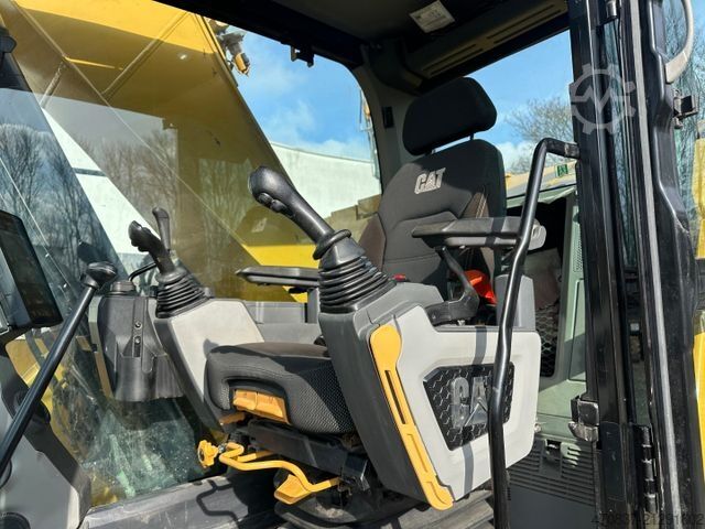 Excavadora de cadenas CATERPILLAR 325 07E / Planierschild / OilQuick