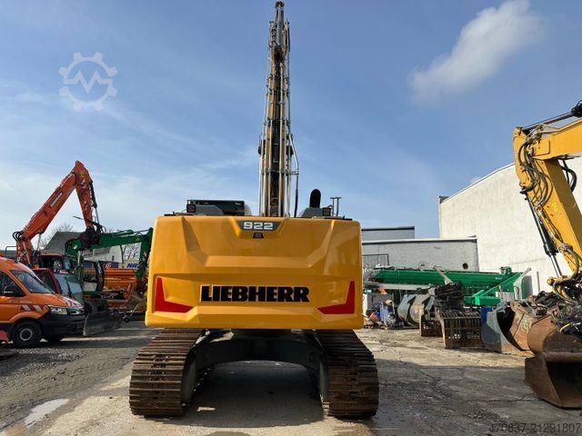 Chain excavator LIEBHERR R922 LC / MultiUser / Böschungsbagger