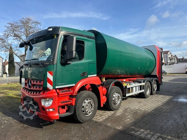 Vuilniswagen MERCEDES-BENZ Arocs 3240 / 8x2x6 / Faun Rotopresss