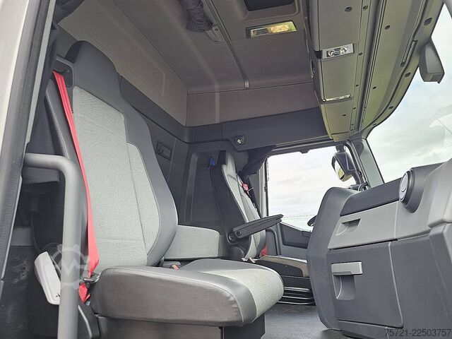 Standaard trekker RENAULT T 460
