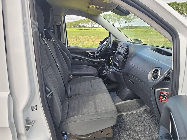 High-roof van MERCEDES-BENZ VITO 114 CDI Airco MtF-Stuur
