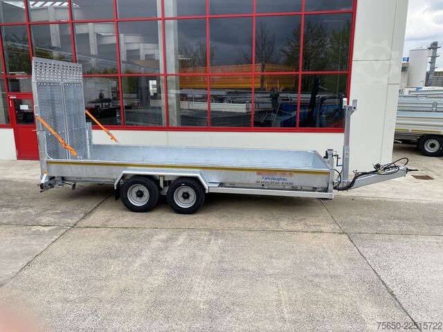 Lavtloader trailer Möslein TT 11-E6x2 hydr. Rampen  Tieflader für Fräsen breiten hydraulischen Rampen, Neu