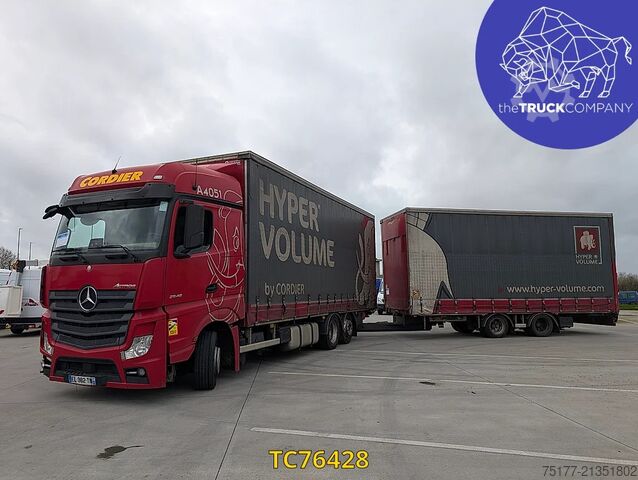 Przesuwana plandeka Mercedes-Benz Actros 2548