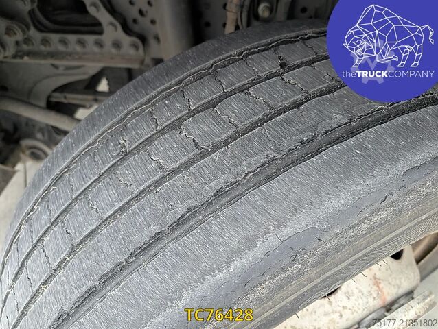 Przesuwana plandeka Mercedes-Benz Actros 2548