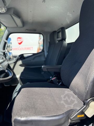 Όχημα μεταφοράς ποτών FUSO CANTER 9 C 18 / Gefach-Aufbau