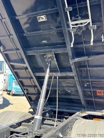 Τριαξονικό ανατρεπτικό βαν MAN TGL 8.250 / 2 x AHK / STANDHEIZUNG / 6 ZYLINDER