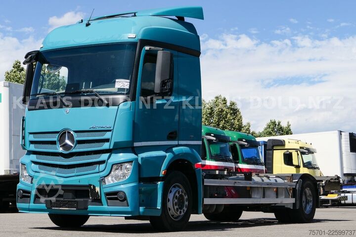 Autocamion cu caroserie interschimbabilă MERCEDES-BENZ Actros 1840 BDF 2-Tanks LBW Euro 6