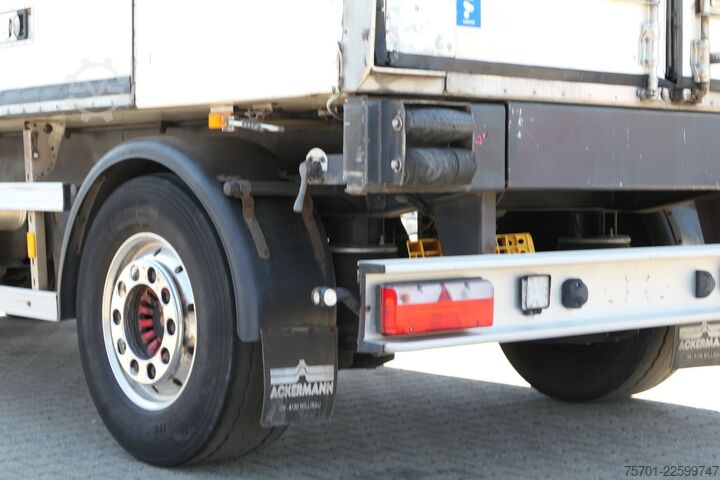 Remorcă carosată ACKERMANN-FRUEHAUF A 18 Koffer 43m³ Durchladesystem