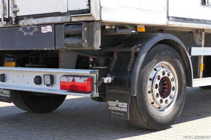 Remorcă carosată ACKERMANN-FRUEHAUF A 18 Koffer 43m³ Durchladesystem
