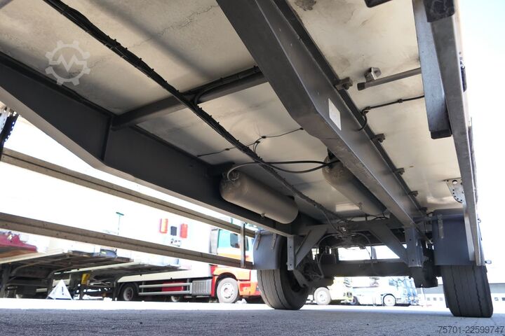 Remorcă carosată ACKERMANN-FRUEHAUF A 18 Koffer 43m³ Durchladesystem