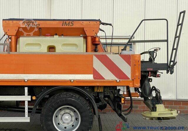 Aangepaste bestelwagen Küpper-Weisser 2m3 Winter Feucht Salzstreuer Außenradantrieb