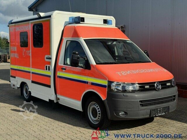 Brandweerwagen Volkswagen T5 2.0 TDI Autom KTW Krankentransport inkl Liege