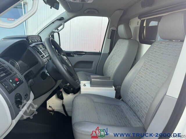 Brandweerwagen Volkswagen T5 2.0 TDI Autom KTW Krankentransport inkl Liege