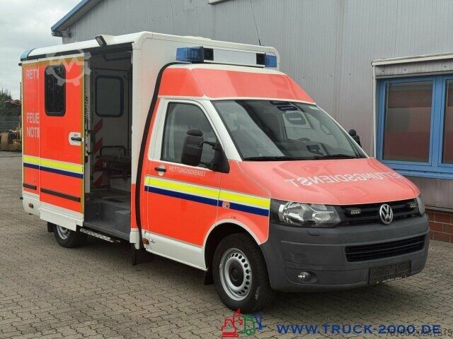 Brandweerwagen Volkswagen T5 2.0 TDI Autom KTW Krankentransport inkl Liege